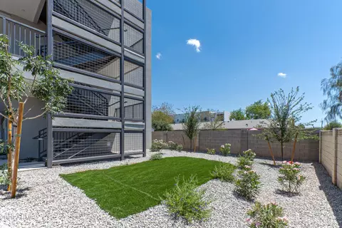Exterior - 1435 E Taylor St, Phoenix, AZ 85006 photo 2 of 4