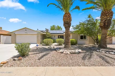 10408 W Oak Ridge Dr, Sun City, AZ 85351