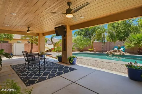 2469 W Hayden Peak Dr, San Tan Valley, AZ 85142