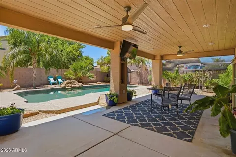 2469 W Hayden Peak Dr, San Tan Valley, AZ 85142