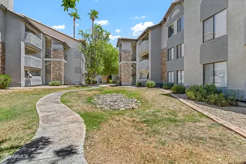 Exterior - 2025 E Campbell Ave #346, Phoenix, AZ 85016 photo 1 of 7