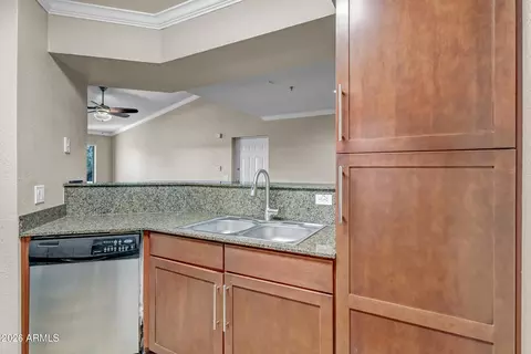 Kitchen - 2025 E Campbell Ave #346, Phoenix, AZ 85016 photo 3 of 3