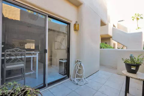 Exterior - 3033 E Rose Ln, Phoenix, AZ 85016 photo 1 of 9