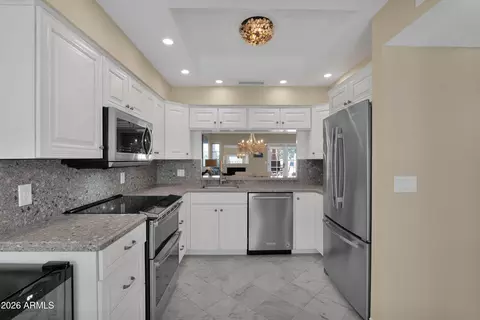 Kitchen - 3033 E Rose Ln, Phoenix, AZ 85016 photo 2 of 2