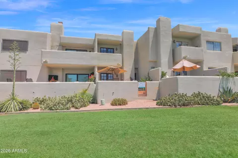 Exterior - 3033 E Rose Ln, Phoenix, AZ 85016 photo 4 of 9