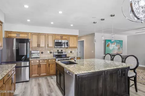 Kitchen - 704 E Windsor Dr, Gilbert, AZ 85296 photo 2 of 5