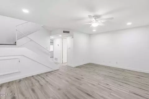 Living - 31 W Pasadena Ave #11, Phoenix, AZ 85013 photo 5 of 5