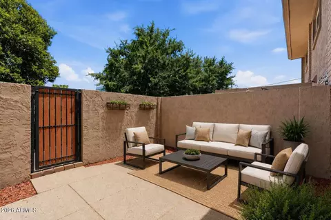 Exterior - 31 W Pasadena Ave #11, Phoenix, AZ 85013 photo 3 of 4