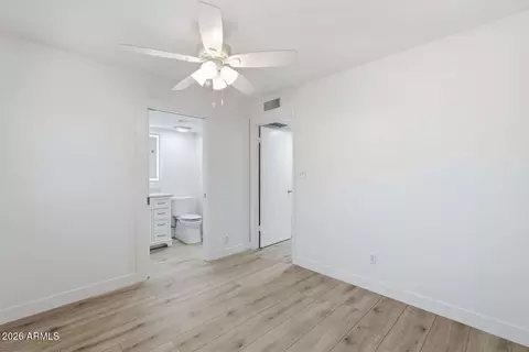 Bedroom - 31 W Pasadena Ave #11, Phoenix, AZ 85013 photo 5 of 7