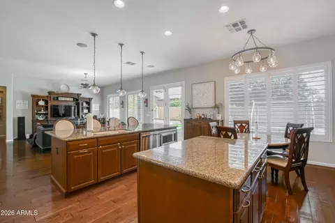 Kitchen - 4019 E Del Rio St, Gilbert, AZ 85295 photo 5 of 5