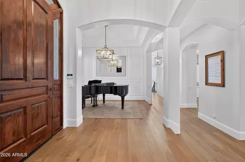 Entry Way - 2918 E Waterman Way, Gilbert, AZ 85297 photo 2 of 13