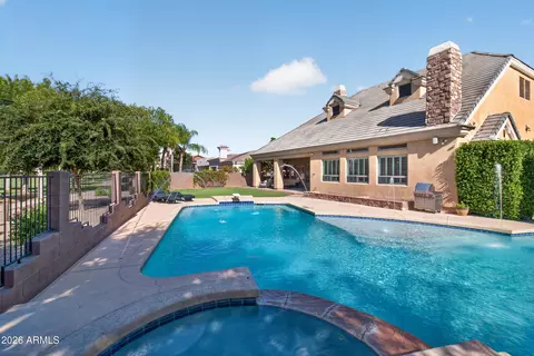 Exterior - 2918 E Waterman Way, Gilbert, AZ 85297 photo 17 of 21