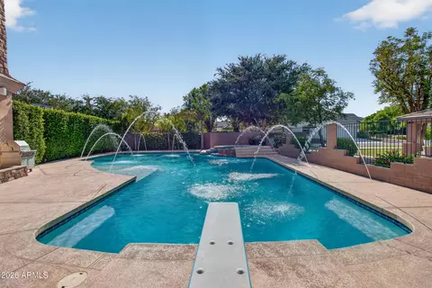 Exterior - 2918 E Waterman Way, Gilbert, AZ 85297 photo 20 of 21