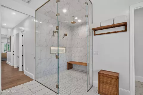 Bath - 2918 E Waterman Way, Gilbert, AZ 85297 photo 10 of 16
