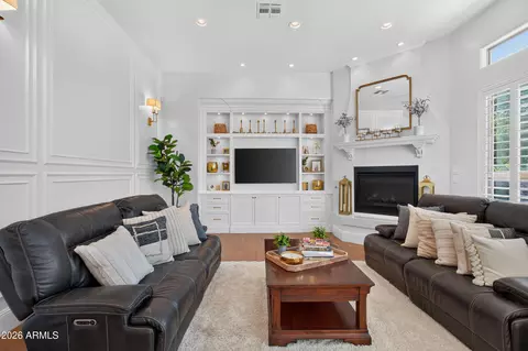Living - 2918 E Waterman Way, Gilbert, AZ 85297 photo 4 of 5