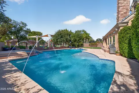 Exterior - 2918 E Waterman Way, Gilbert, AZ 85297 photo 18 of 21