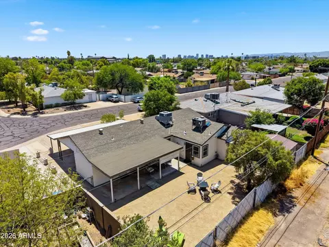 View/Area - 5620 N 20th Dr, Phoenix, AZ 85015 photo 3 of 5