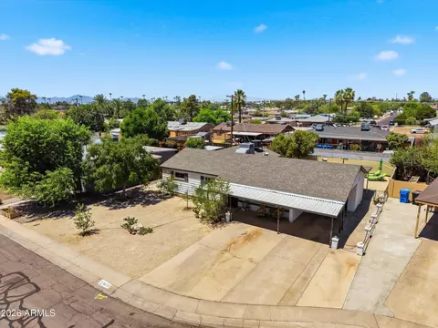 View/Area - 5620 N 20th Dr, Phoenix, AZ 85015 photo 2 of 5