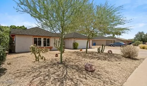 4247 E Ahwatukee Dr, Phoenix, AZ 85044 photo 2