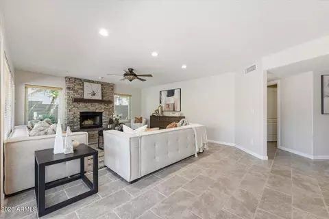 Living - 2239 E Taxidea Way, Phoenix, AZ 85048 photo 2 of 2
