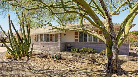 10216 W Ironwood Dr, Sun City, AZ 85351