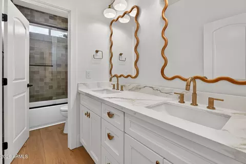 Bath - 3041 E Camellia Dr, Gilbert, AZ 85296 photo 5 of 5