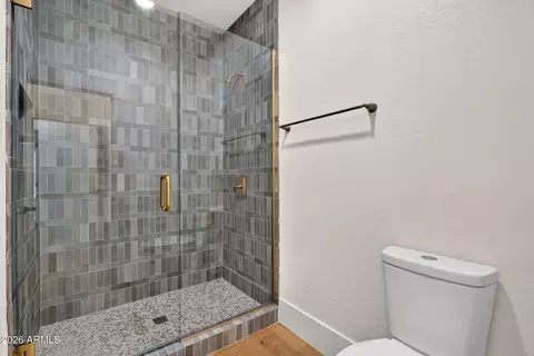 Bath - 3041 E Camellia Dr, Gilbert, AZ 85296 photo 3 of 5
