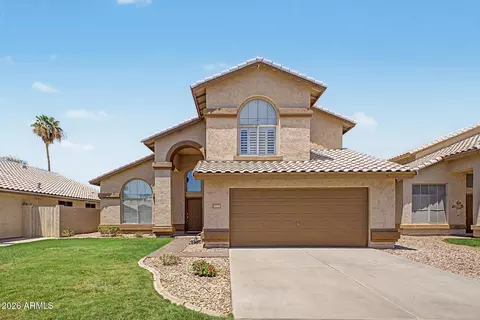 Exterior - 1848 E Aspen Way, Gilbert, AZ 85234 photo 2 of 10