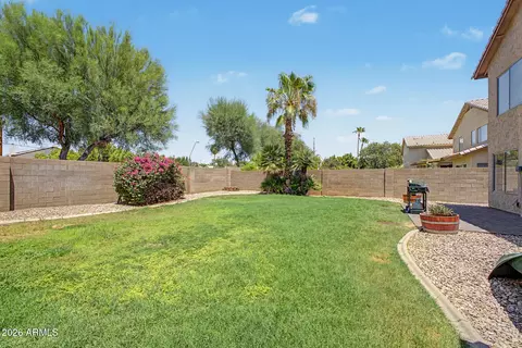 Exterior - 1848 E Aspen Way, Gilbert, AZ 85234 photo 7 of 10