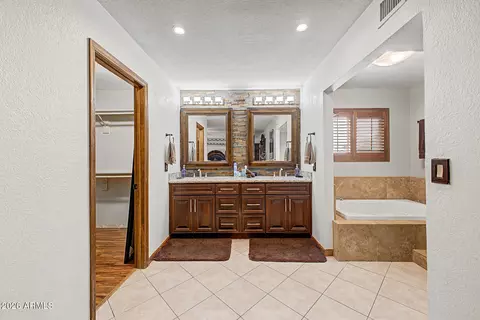 Bath - 2612 E Fox St, Mesa, AZ 85213 photo 3 of 8