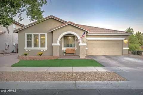 Exterior - 2729 S Hansen Dr, Gilbert, AZ 85295 photo 3 of 6