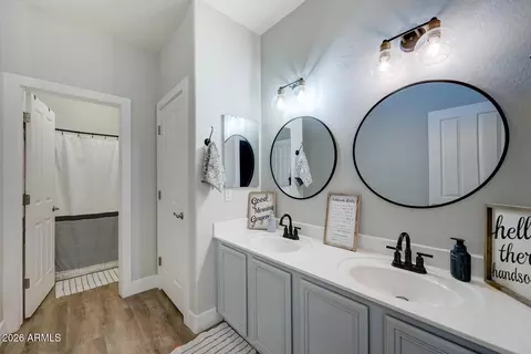 Bath - 2729 S Hansen Dr, Gilbert, AZ 85295 photo 2 of 5