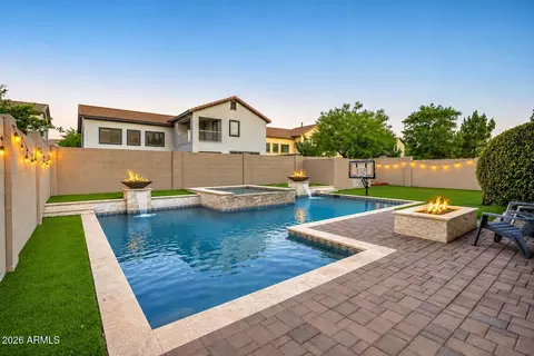 Exterior - 2729 S Hansen Dr, Gilbert, AZ 85295 photo 4 of 6
