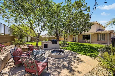Exterior - 1829 E Beverly Rd, Phoenix, AZ 85042 photo 8 of 10