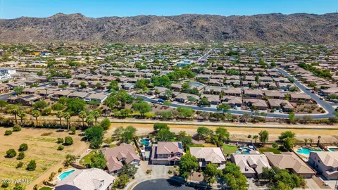 View/Area - 1829 E Beverly Rd, Phoenix, AZ 85042 photo 4 of 6