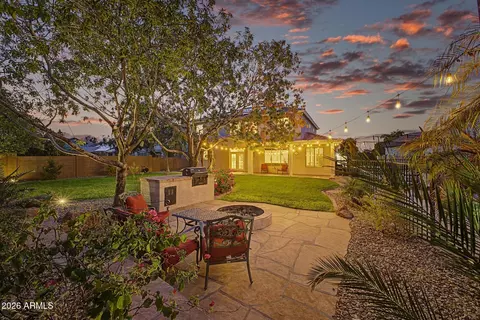 Exterior - 1829 E Beverly Rd, Phoenix, AZ 85042 photo 16 of 19