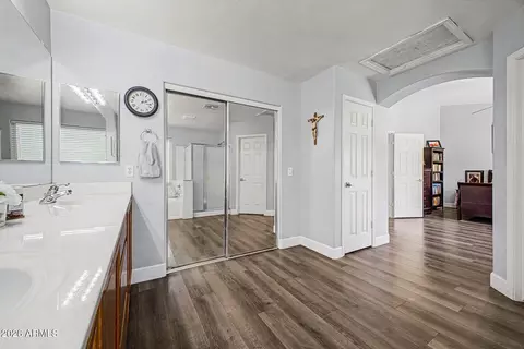 Entry Way - 1829 E Beverly Rd, Phoenix, AZ 85042 photo 2 of 2