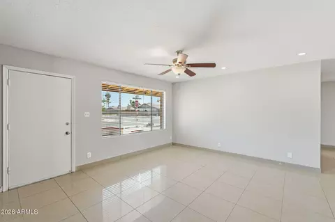 Living - 2254 W Wethersfield Rd, Phoenix, AZ 85029 photo 1 of 8