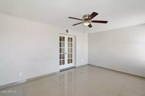 Living - 2254 W Wethersfield Rd, Phoenix, AZ 85029 photo 8 of 8