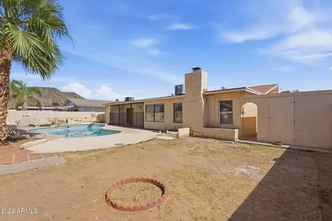 Exterior - 2254 W Wethersfield Rd, Phoenix, AZ 85029 photo 5 of 6