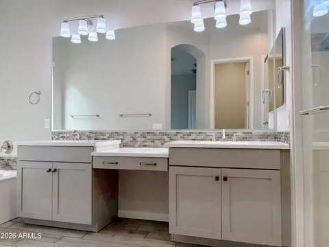 Bath - 4446 E John St, Gilbert, AZ 85295 photo 2 of 3