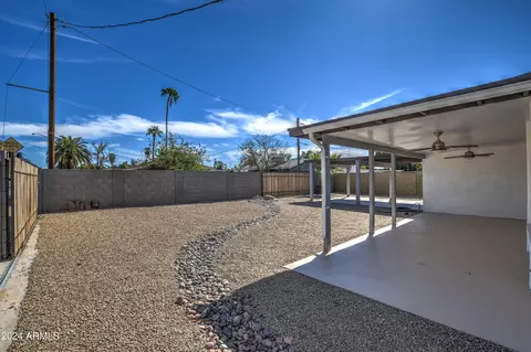 Exterior - 3135 N 34th St, Phoenix, AZ 85018 photo 5 of 7