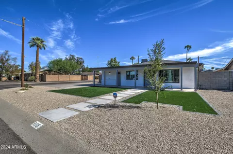 Exterior - 3135 N 34th St, Phoenix, AZ 85018 photo 1 of 7