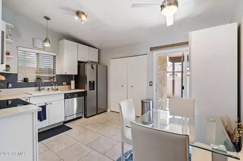 Kitchen - 421 E Behrend Dr E, Phoenix, AZ 85024 photo 2 of 4