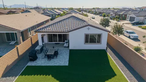 Exterior - 5913 S 25th Ln, Phoenix, AZ 85041 photo 6 of 6