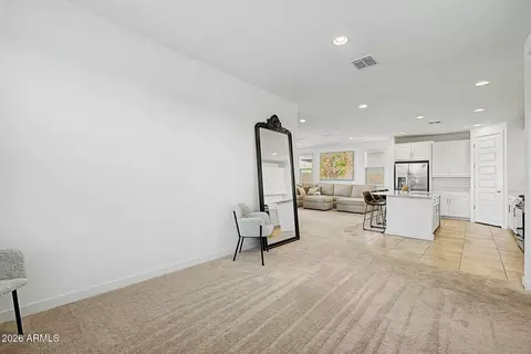 Entry Way - 5913 S 25th Ln, Phoenix, AZ 85041 photo 3 of 3