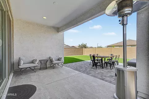 Exterior - 5913 S 25th Ln, Phoenix, AZ 85041 photo 3 of 6