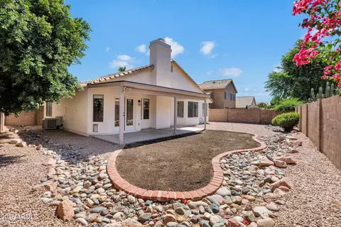 Exterior - 7258 E Medina Ave, Mesa, AZ 85209 photo 5 of 6