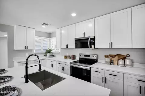Kitchen - 412 E Orion St, Tempe, AZ 85283 photo 4 of 6