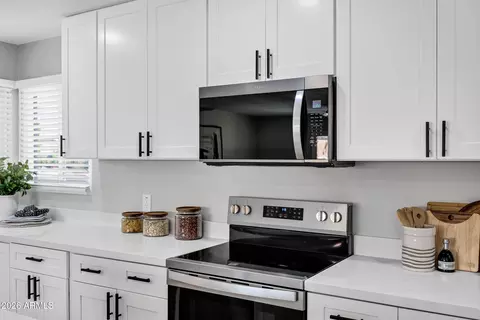 Kitchen - 412 E Orion St, Tempe, AZ 85283 photo 5 of 6